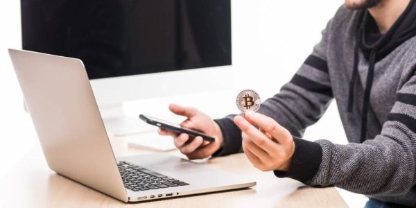 A partir de qué cantidad hay que declarar criptomonedas en España 2025